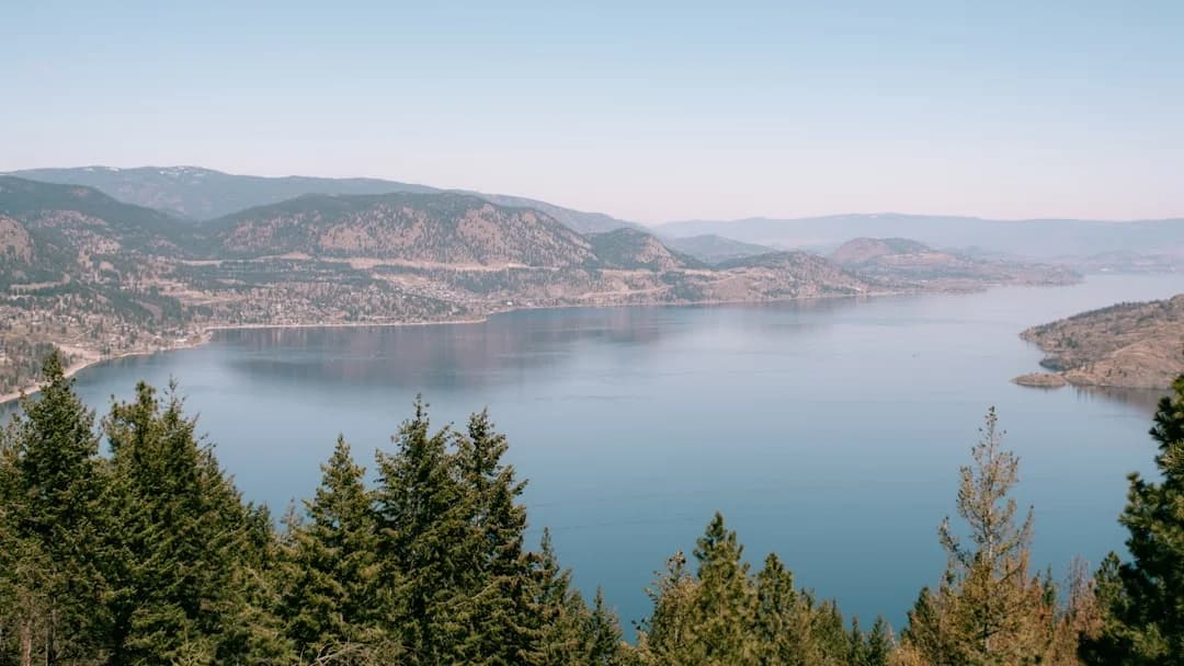 Okanagan Hydrogen-powered Wine Tourism Shuttle